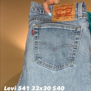 Levi 541’s 32x30- boyfriend jeans